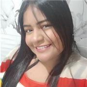 Profesora de español y sociales comparte clases a todas las edades